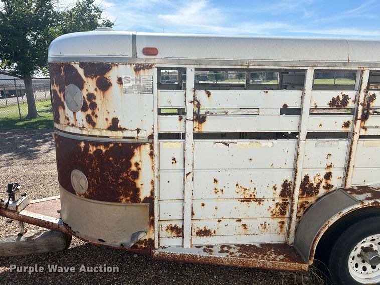 image for item EX9272 1994 S and H Stockman livestock trailer