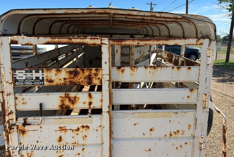 image for item EX9272 1994 S and H Stockman livestock trailer