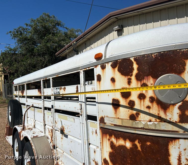 image for item EX9272 1994 S and H Stockman livestock trailer