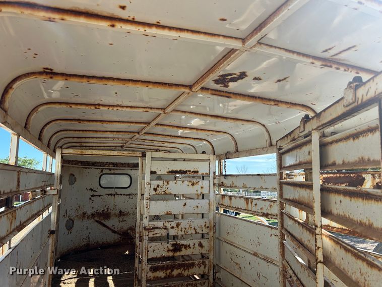image for item EX9272 1994 S and H Stockman livestock trailer