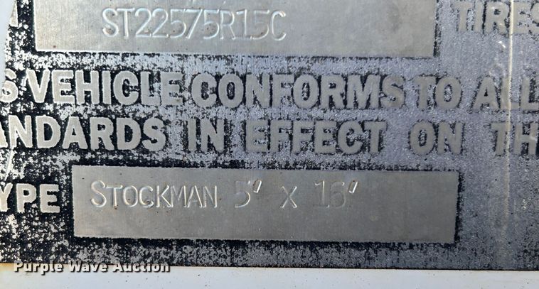 image for item EX9272 1994 S and H Stockman livestock trailer