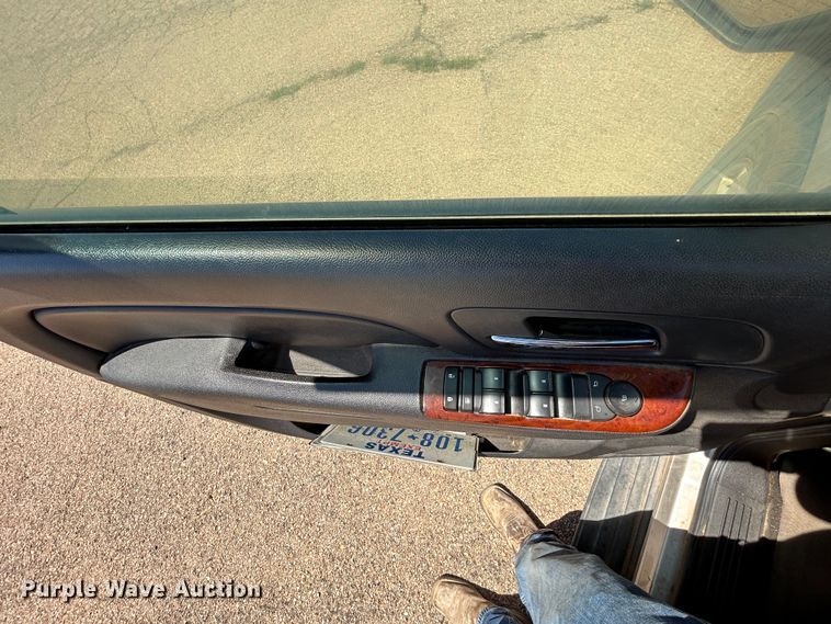 image for item EX9273 2011 Chevrolet Tahoe SUV