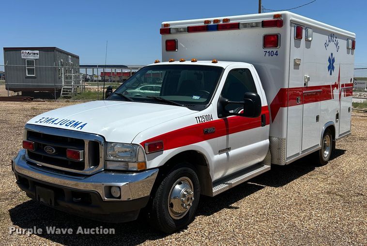 image for item EX9275 2002 Ford F350 Super Duty XLT ambulance