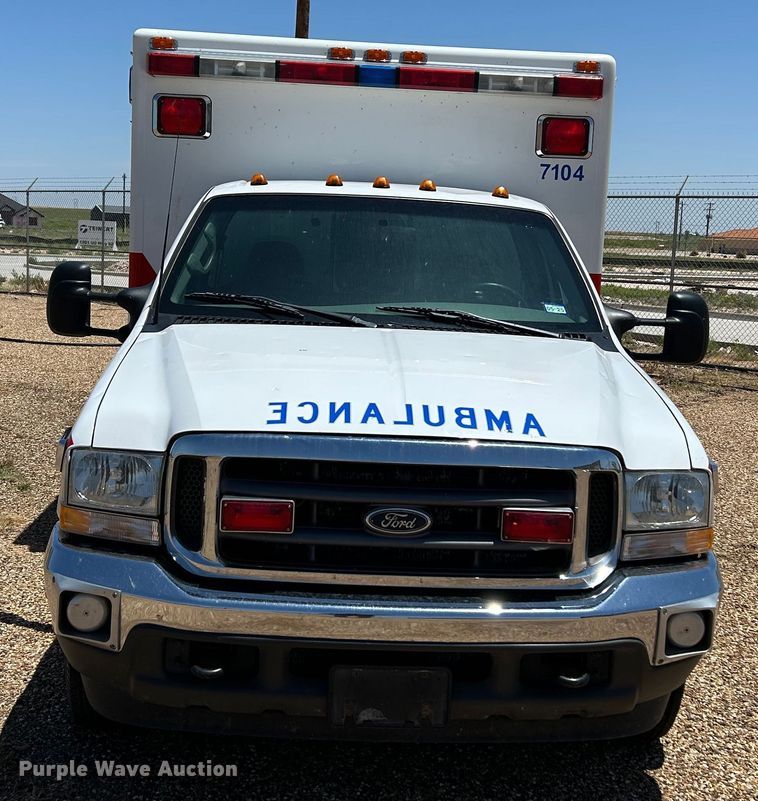 image for item EX9275 2002 Ford F350 Super Duty XLT ambulance