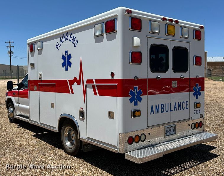 image for item EX9275 2002 Ford F350 Super Duty XLT ambulance