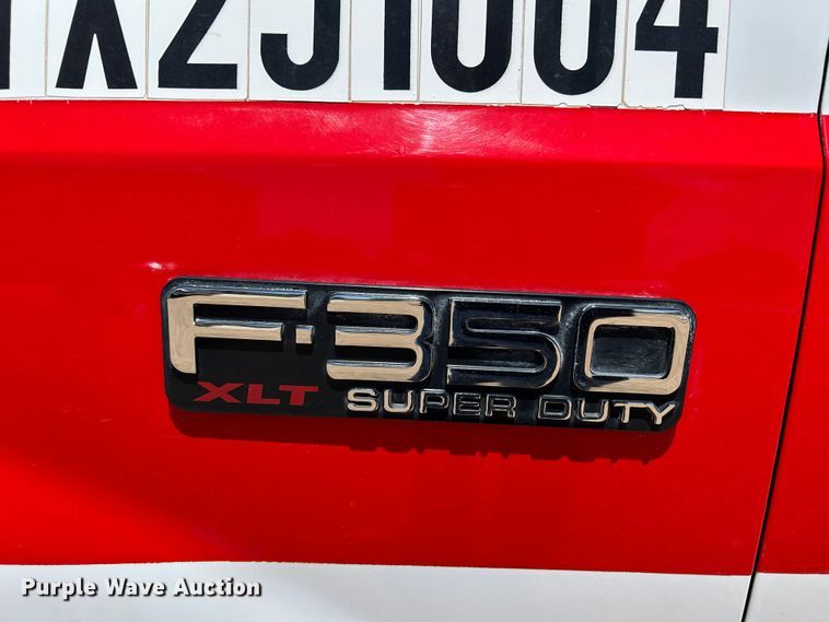 image for item EX9275 2002 Ford F350 Super Duty XLT ambulance