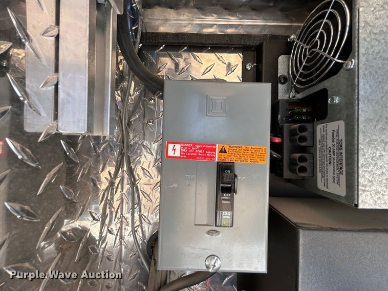 image for item EX9275 2002 Ford F350 Super Duty XLT ambulance