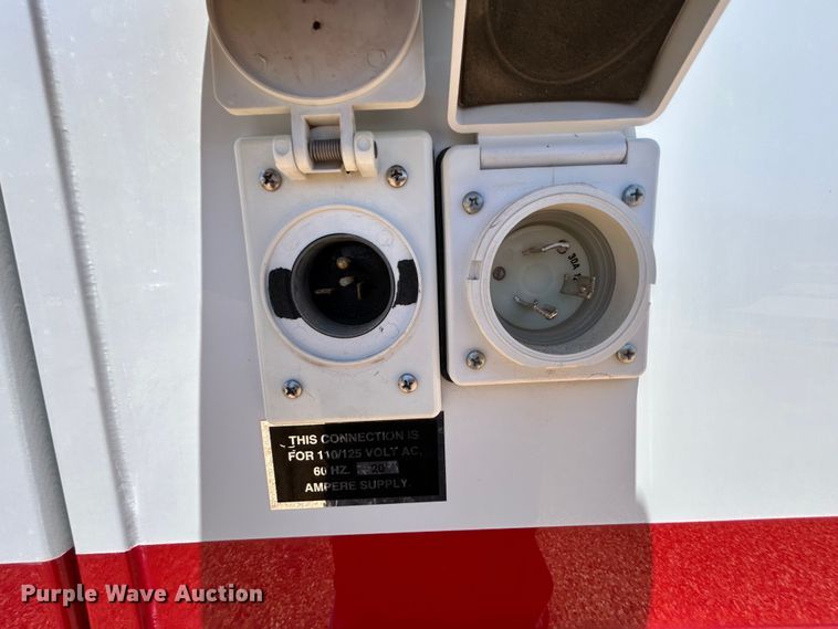 image for item EX9275 2002 Ford F350 Super Duty XLT ambulance