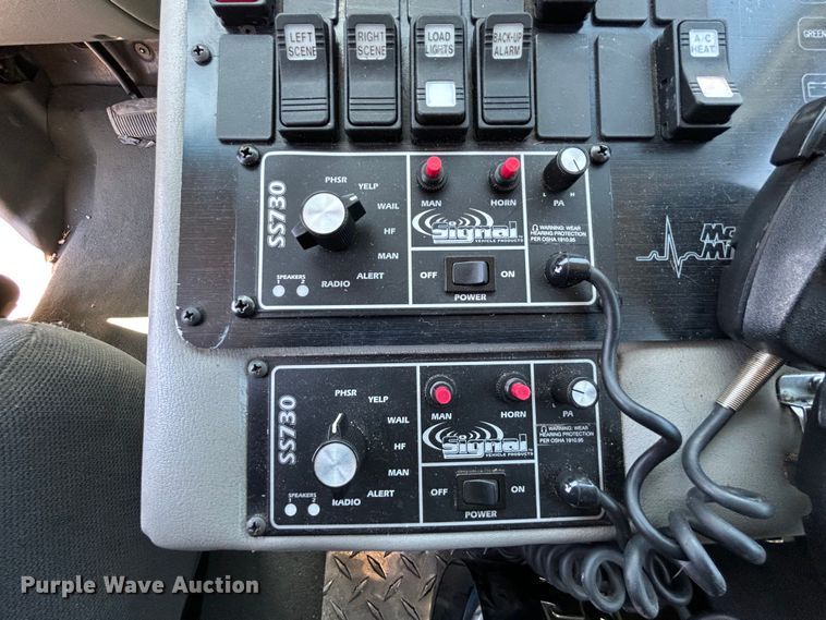 image for item EX9275 2002 Ford F350 Super Duty XLT ambulance