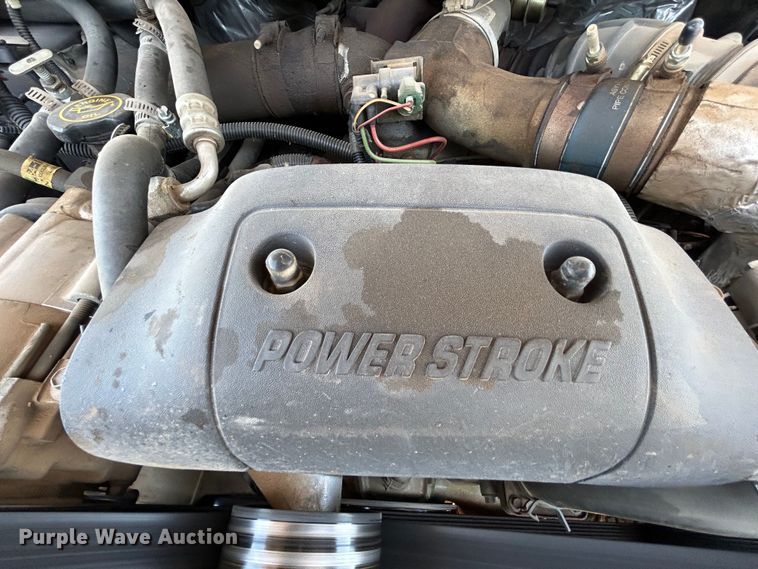 image for item EX9275 2002 Ford F350 Super Duty XLT ambulance