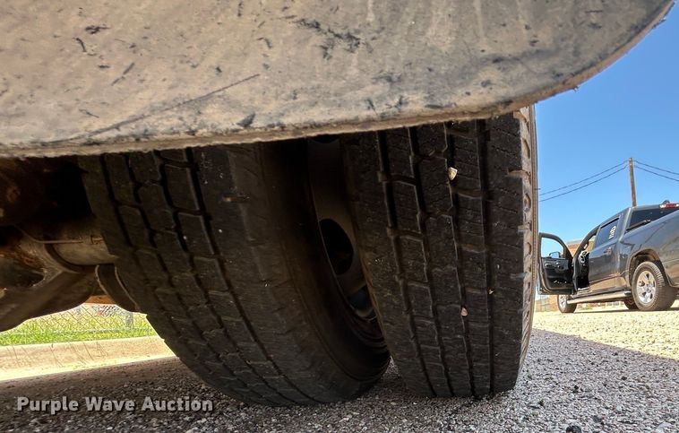 image for item EX9275 2002 Ford F350 Super Duty XLT ambulance