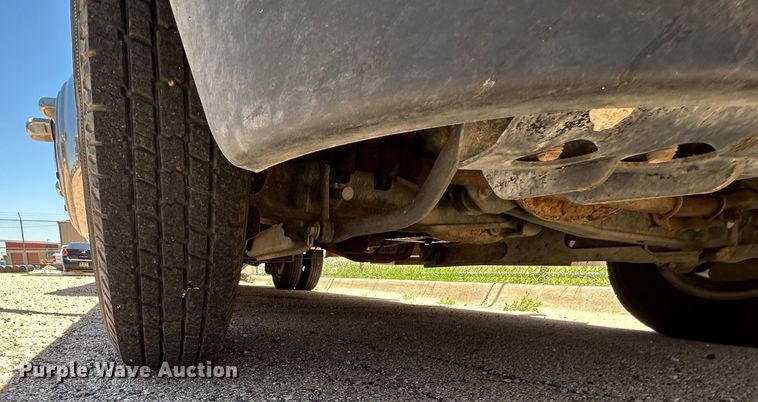 image for item EX9275 2002 Ford F350 Super Duty XLT ambulance