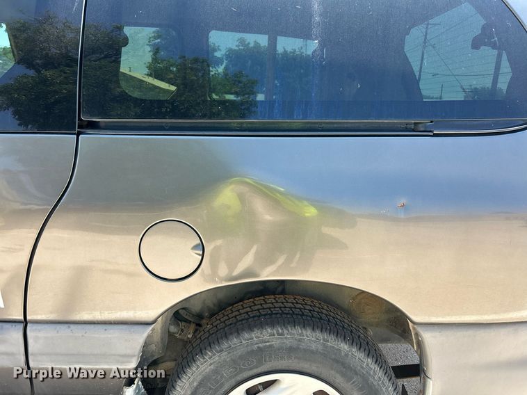 image for item EX9807 1998 Dodge Grand Caravan van