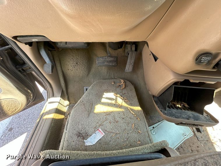 image for item EX9807 1998 Dodge Grand Caravan van