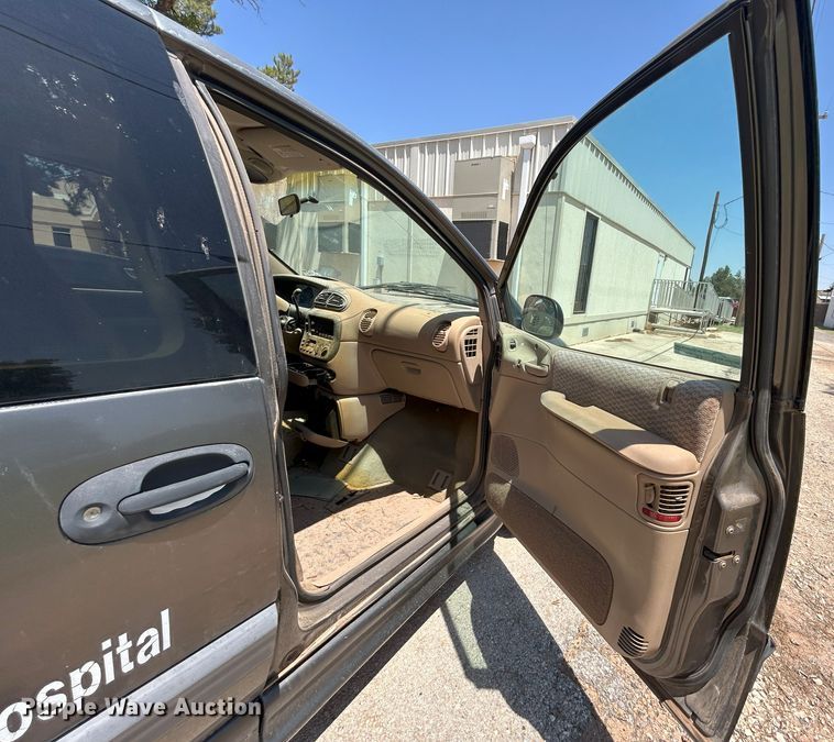 image for item EX9807 1998 Dodge Grand Caravan van