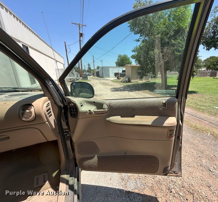 image for item EX9807 1998 Dodge Grand Caravan van