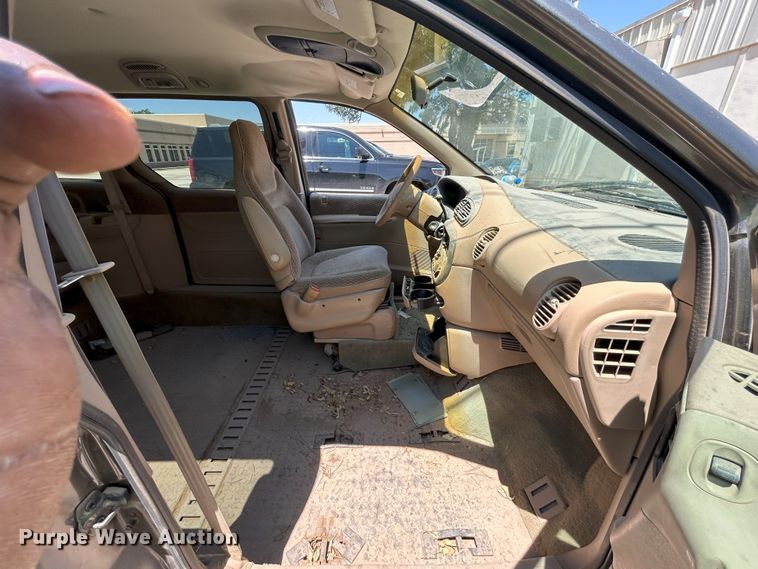 image for item EX9807 1998 Dodge Grand Caravan van