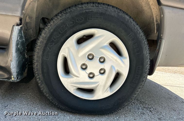 image for item EX9807 1998 Dodge Grand Caravan van