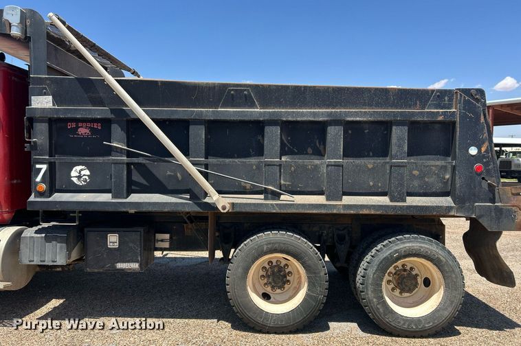 image for item EX9811 1995 International 9400 dump truck