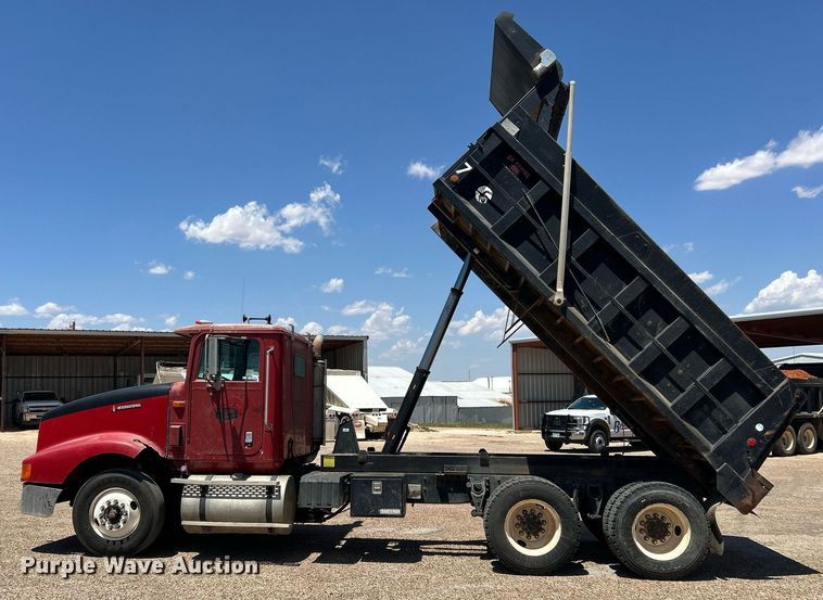image for item EX9811 1995 International 9400 dump truck