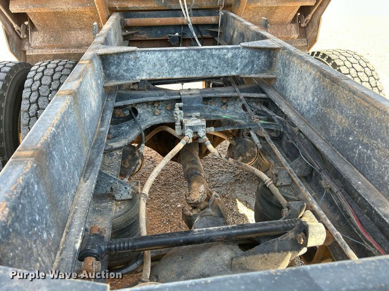image for item EX9811 1995 International 9400 dump truck