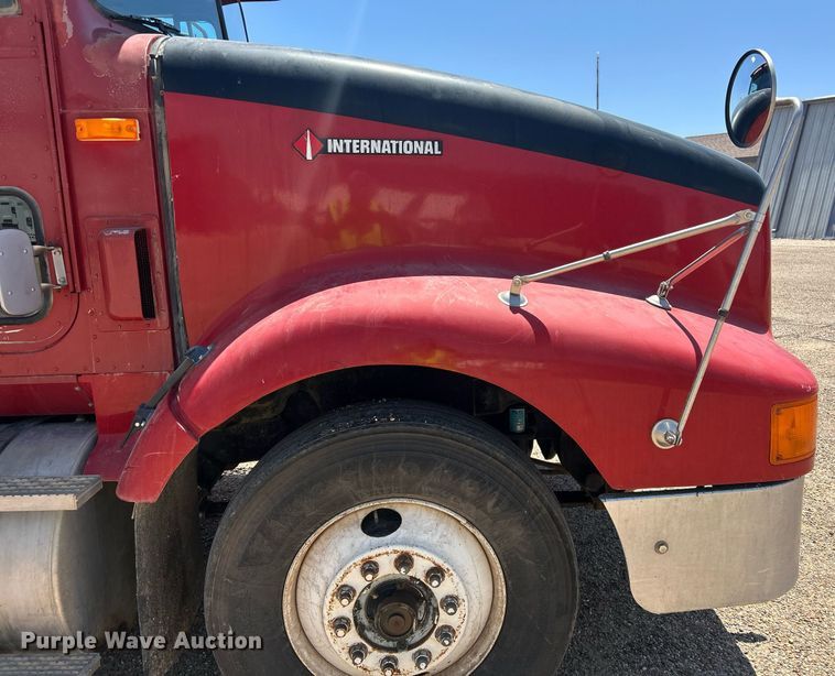 image for item EX9811 1995 International 9400 dump truck