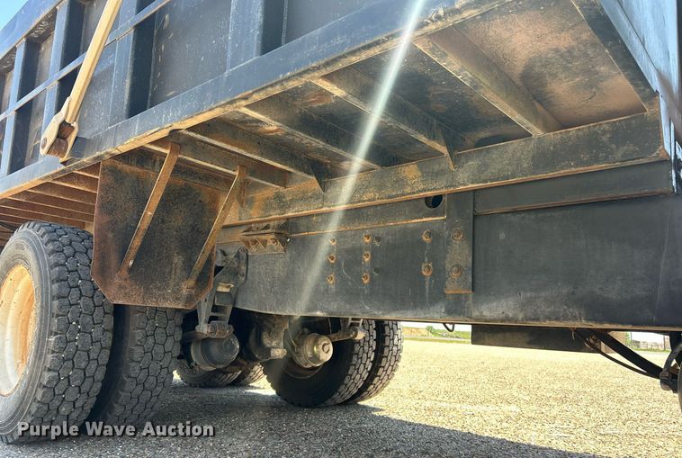image for item EX9811 1995 International 9400 dump truck