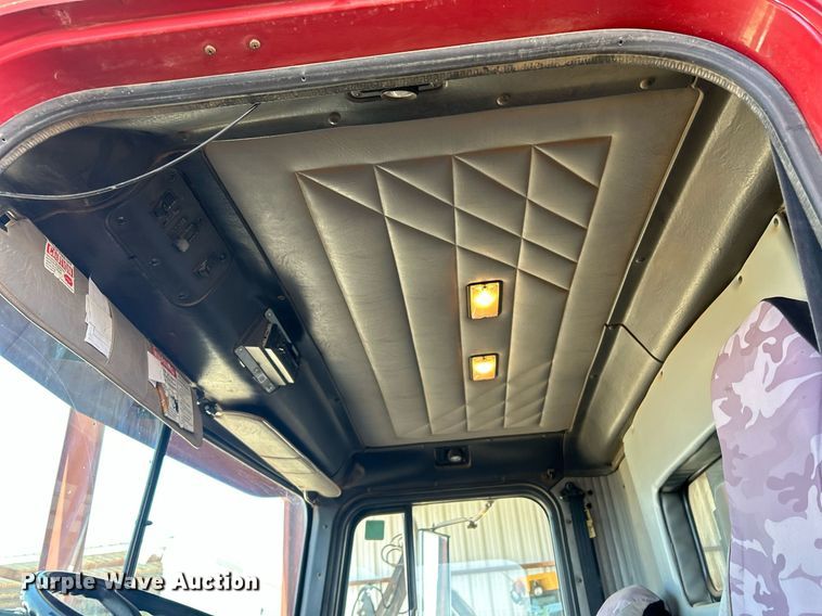 image for item EX9811 1995 International 9400 dump truck