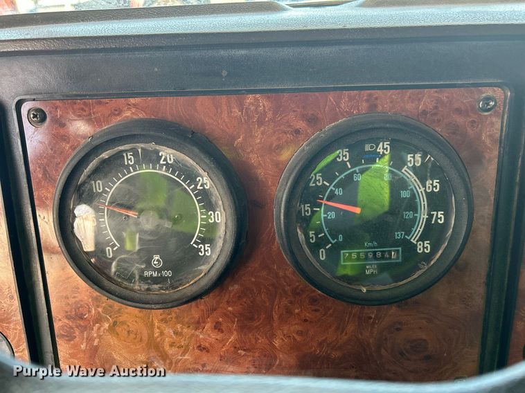 image for item EX9811 1995 International 9400 dump truck