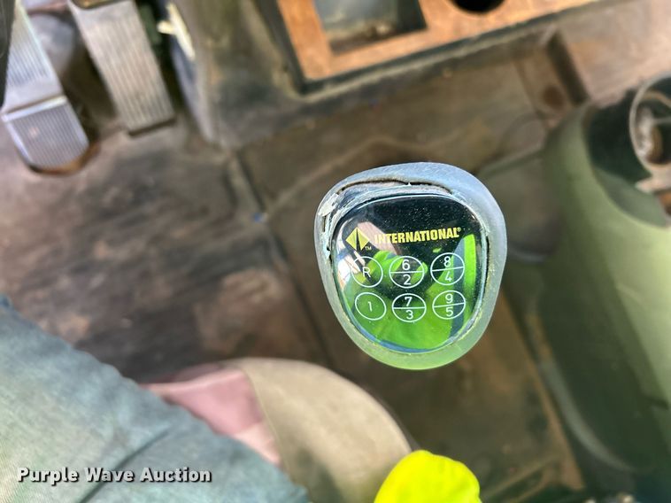 image for item EX9811 1995 International 9400 dump truck