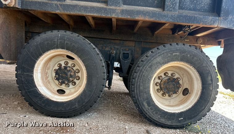 image for item EX9811 1995 International 9400 dump truck