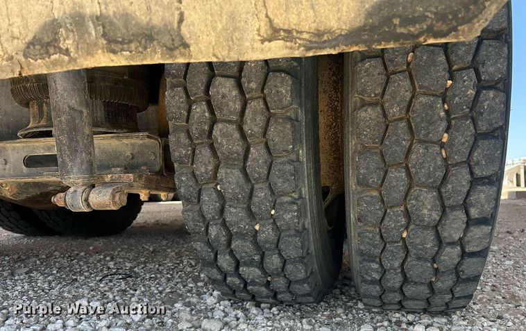 image for item EX9811 1995 International 9400 dump truck