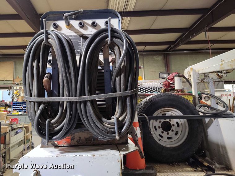 image for item IP9628 Miller welder