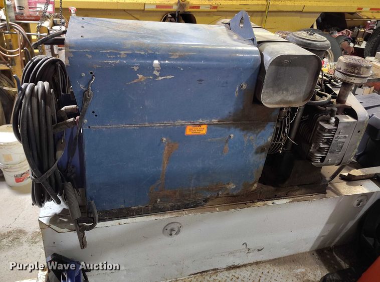 image for item IP9628 Miller welder