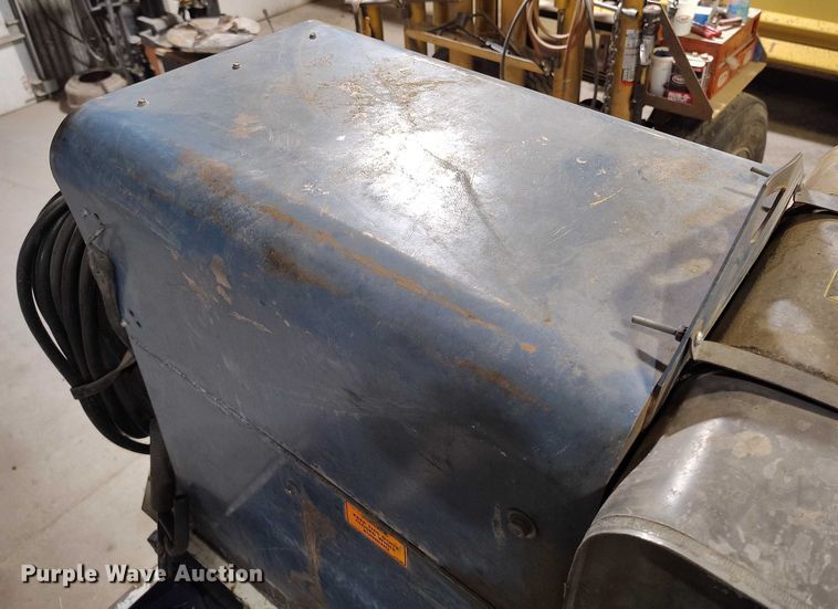 image for item IP9628 Miller welder
