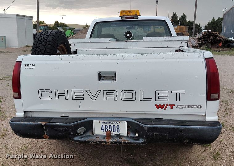 image for item IP9630 1997 Chevrolet C1500 pickup truck