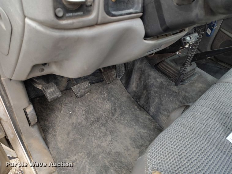 image for item IP9630 1997 Chevrolet C1500 pickup truck