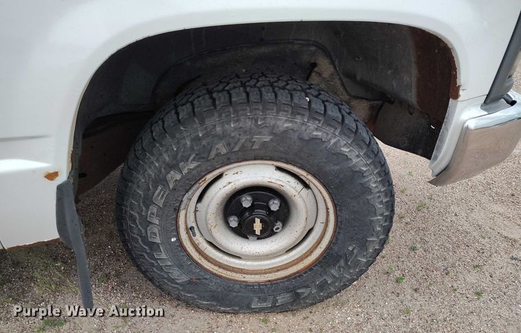 image for item IP9630 1997 Chevrolet C1500 pickup truck