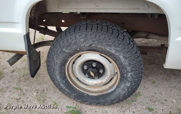 image for item IP9630 1997 Chevrolet C1500 pickup truck