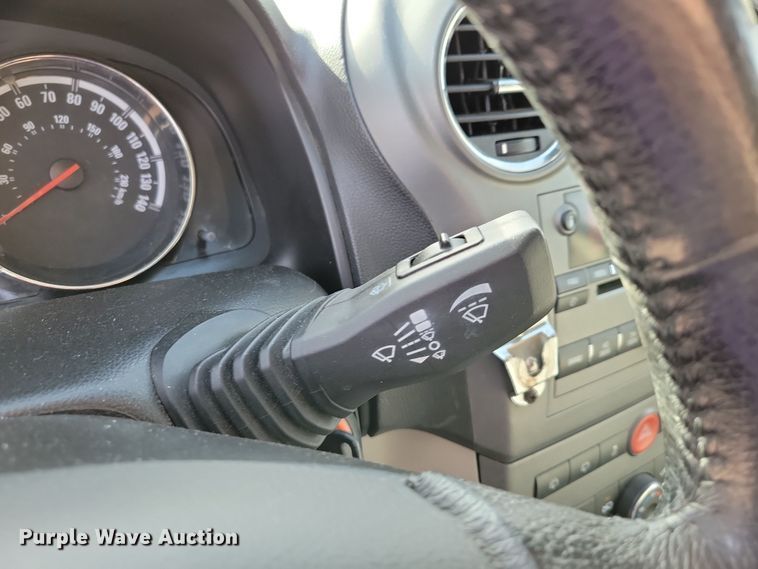 image for item NB9833 2008 Saturn Vue XR SUV