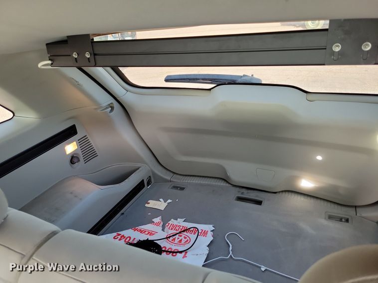 image for item NB9833 2008 Saturn Vue XR SUV