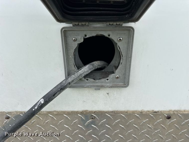 image for item DH9991 2013 Haulin refrigerated trailer