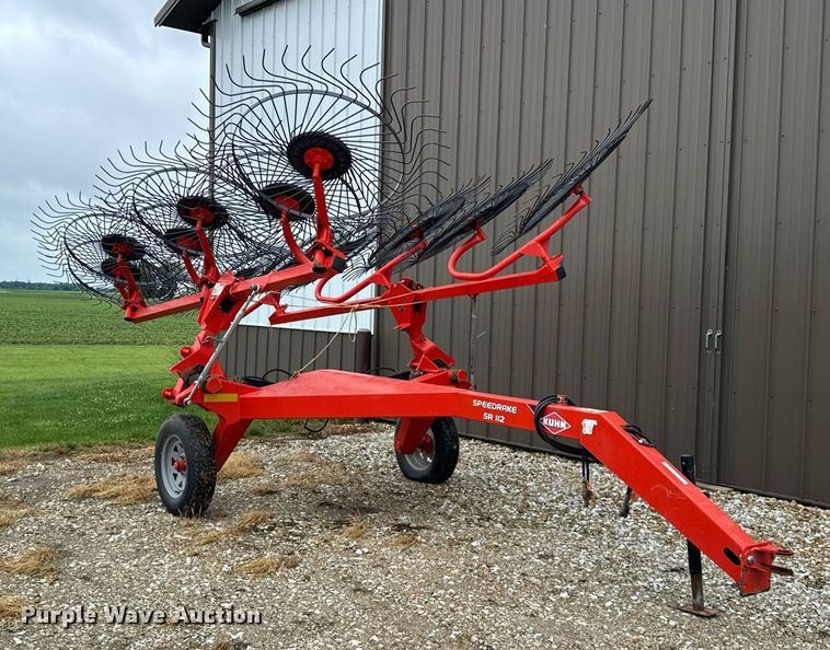 image for item DH9993 Kuhn Speed Rake SR112 hay rake