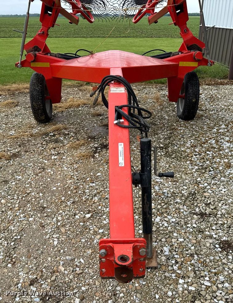 image for item DH9993 Kuhn Speed Rake SR112 hay rake
