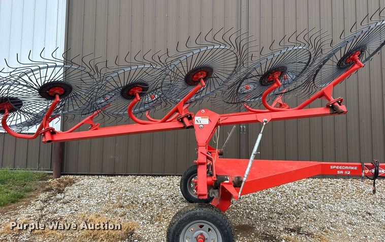 image for item DH9993 Kuhn Speed Rake SR112 hay rake