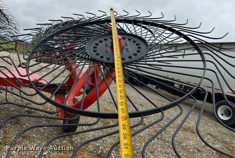 image for item DH9993 Kuhn Speed Rake SR112 hay rake