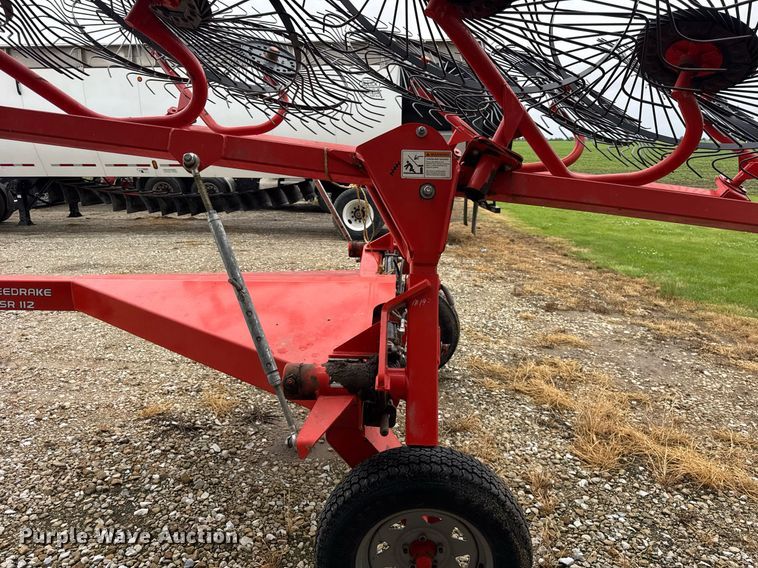 image for item DH9993 Kuhn Speed Rake SR112 hay rake