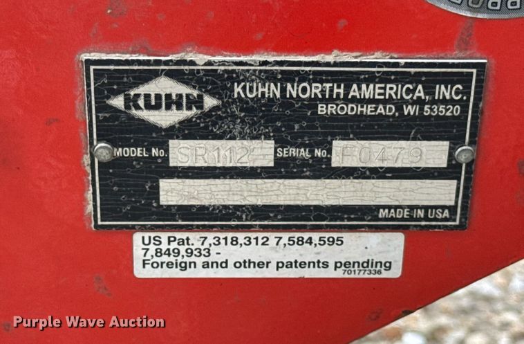 image for item DH9993 Kuhn Speed Rake SR112 hay rake