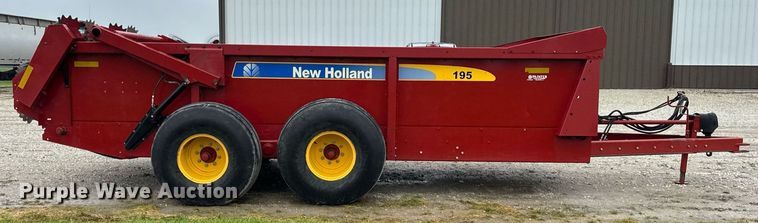 image for item DH9995 1991 New Holland 195 manure spreader