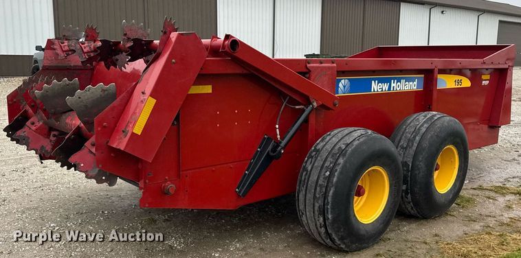 image for item DH9995 1991 New Holland 195 manure spreader